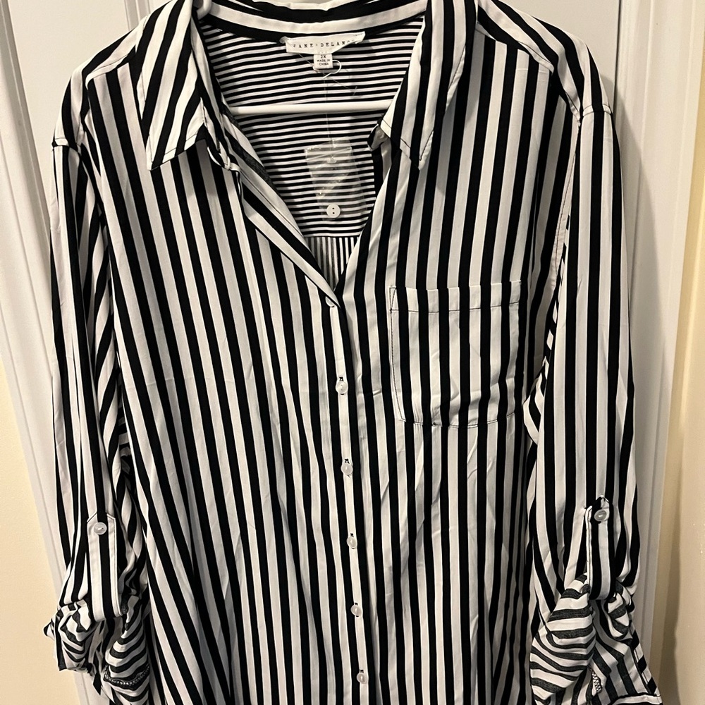New without tag ladies shirt